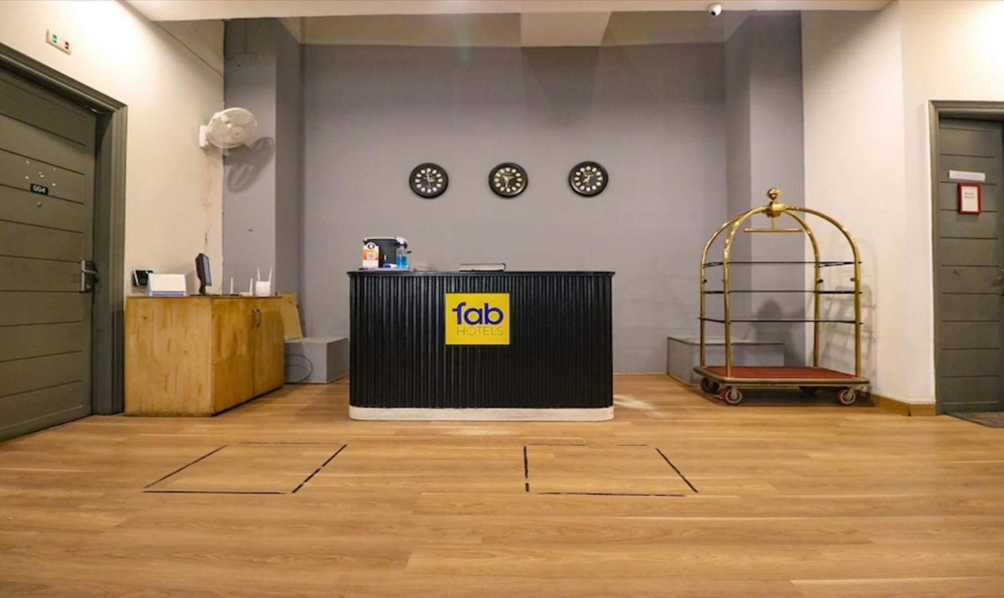 Fabhotel Majestic Jpm I New Delhi Eksteriør billede